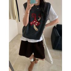 批发2025独特漂亮蘑菇精灵针织衫上衣<b class='q'>冬</b>宽松减龄软糯休闲马甲