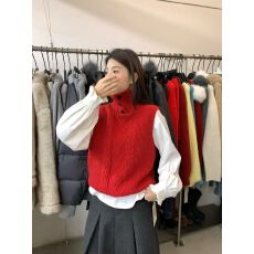 批发重要场合漂亮红色高领针织马甲背心女秋冬季时髦洋气叠穿上衣