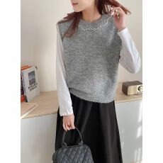 韩系灰色圆领针织马甲背心女2026新款高级感叠穿无袖套头毛衣