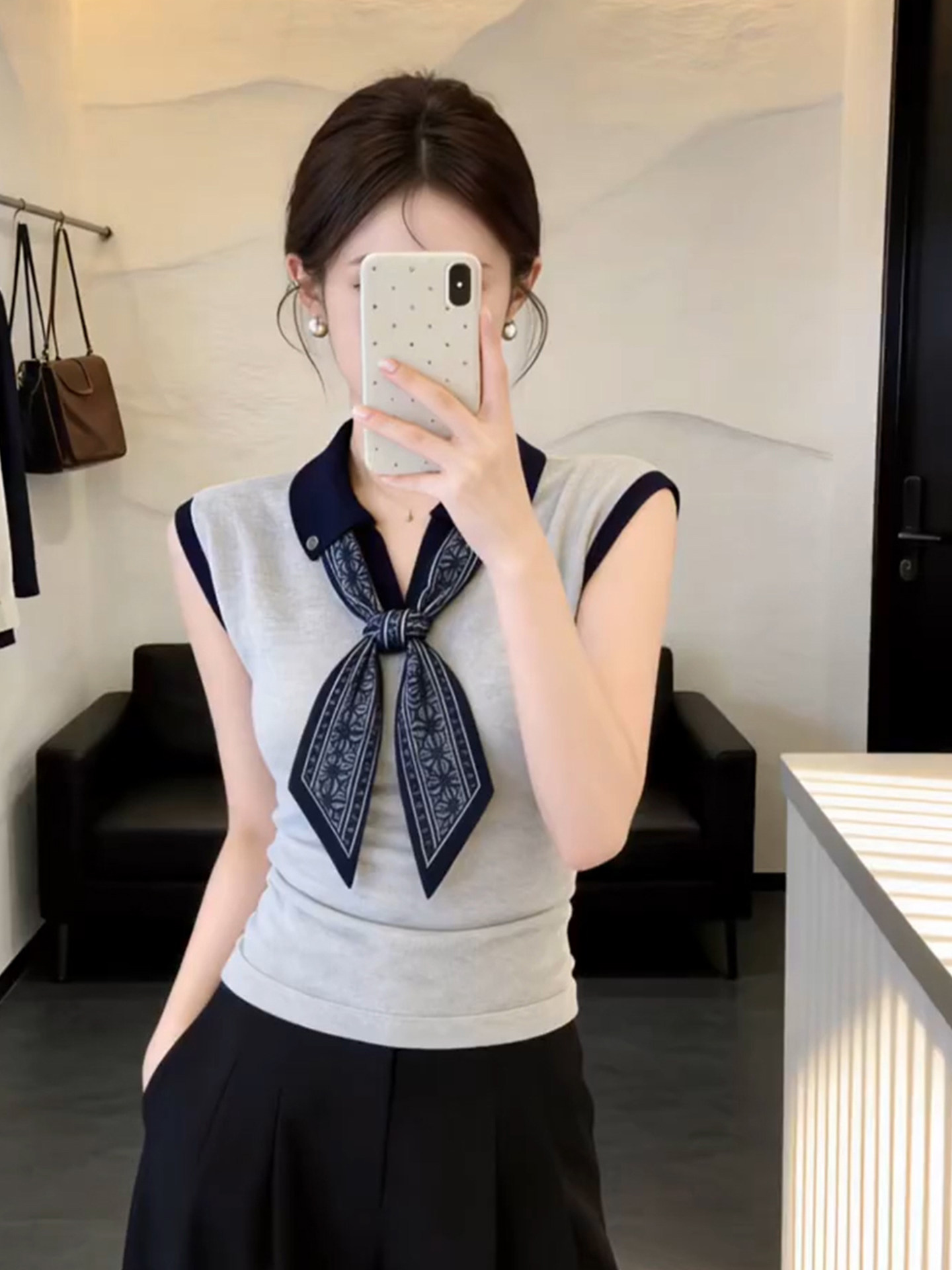 프랑스식 레트로 POLO 칼라 스카프 니트 반팔 티셔츠 여성 여름 빛 럭셔리 고급 센스 얼음 실크 민소매 작은 맨위