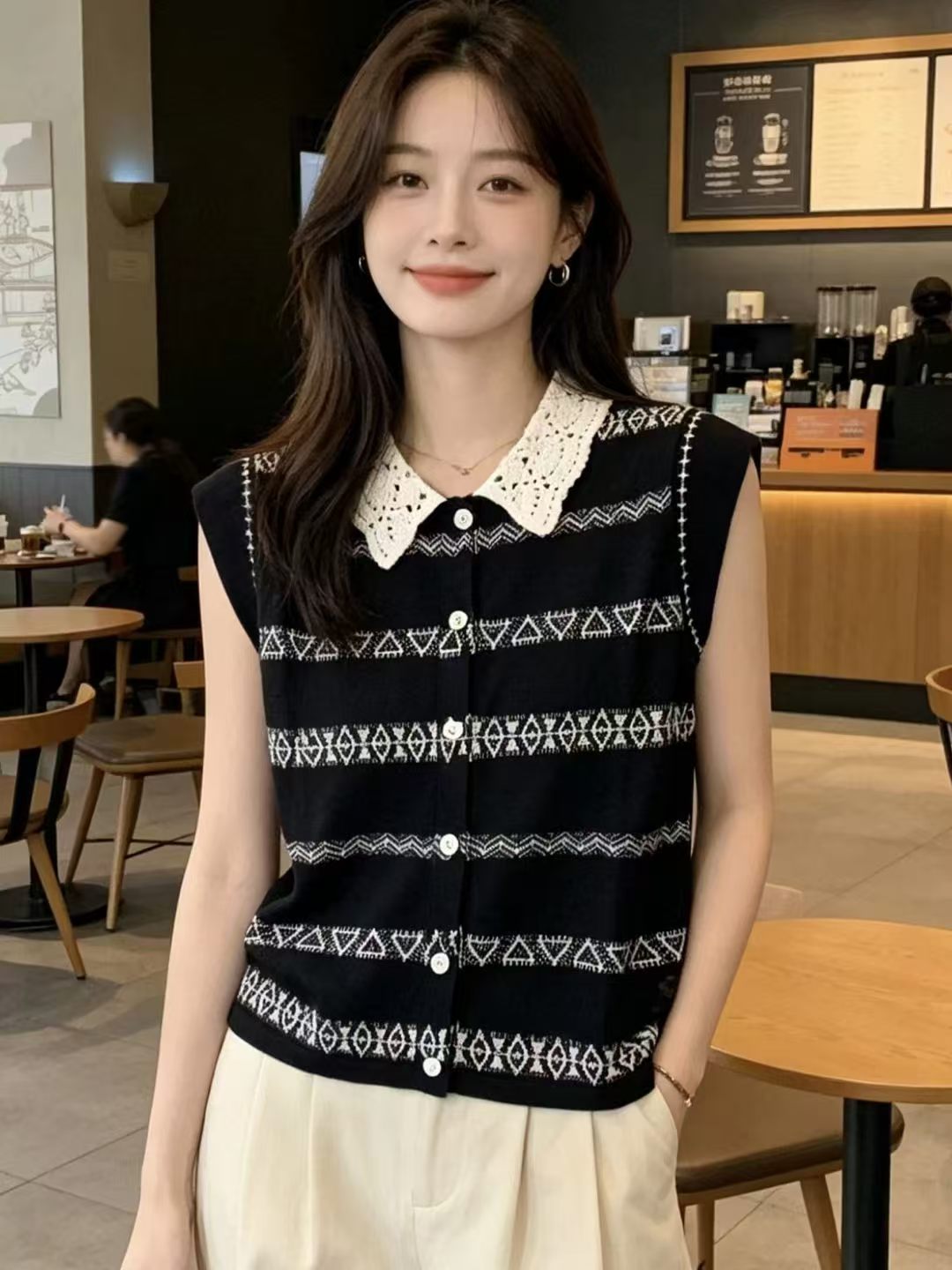 아메리칸 레트로 배색 스트라이프 민소매 니트 오픈 가디건 여성 2026 여름 자수 베이비 칼라 새로운 품격 맨위