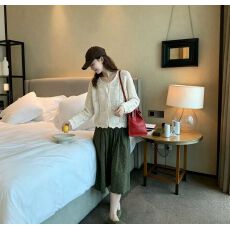 批发韩系小众独特钩花镂空圆领针织开衫女<b class='q'>秋</b>夏新款长袖外搭罩衫上衣