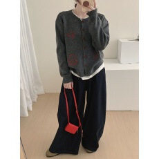 批发韩系秋季刺绣针织开衫<b class='q'>毛衣</b>外套<b class='q'>女</b>短款宽松显瘦气质设计感长袖上衣