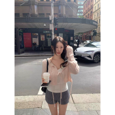 批发韩国代购女装秋季新款温柔显白<b class='q'>婴儿</b>粉短款系带开襟衫