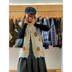 批发复古拼色格子花朵针织<b class='q'>马甲</b>背心女2026秋冬季圆领外搭叠穿开衫