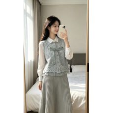 批发蕾丝拼接蝴蝶结针织马甲背心女秋2026新款高级感叠穿无袖软糯毛衣