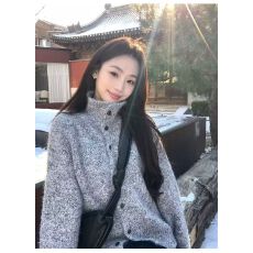批发曾小咸  韩系立领咖灰色针织毛衣外套女冬季宽松保暖毛织<b class='q'>开衫</b>上衣