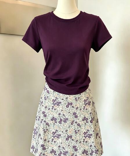 실사 한 부서 여름 뒤로 트임 비틀림 작은 대중 디자인 맨위 신선함 꽃무늬 반신 치마 세트 여성