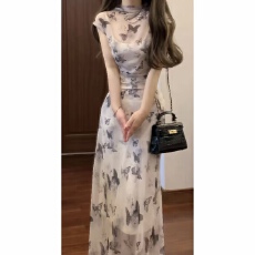 批发实拍 2026夏季气质新款破茧成蝶新中式连衣裙旗袍<b class='q'>长裙</b>