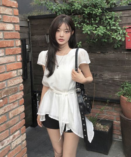 동대문 새로운 미니멀리즘 불규칙 허리 수축 슬림해 보이는 라운드 넥 쉬폰 블라우스