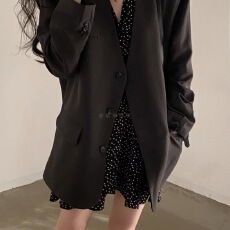 批发法式复古波点小黑裙一片式V领连衣裙赫本风系腰带小个子收腰裙子