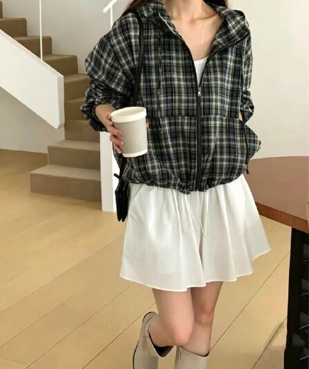 2026 한 부서 학원 스타일 체크무늬 맨위 여성 폴로 칼라 루즈핏 얇은 스타일 캐주얼 체크무늬 짧은 긴팔 재킷