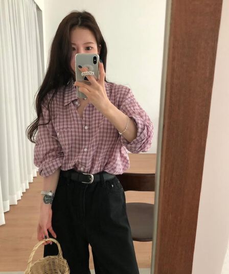 재고 있음 레트로 느긋한 바람 품격 폴로 칼라 싱글 주머니 디자인 루즈핏 슬림해 보이는 체크무늬 긴팔 셔츠 둘 색상