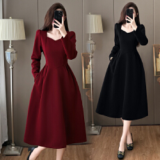 批发大码夏显瘦收腰a字方领小个子裙子女胖mm高级感法式赫本风<b class='q'>连衣裙</b>.