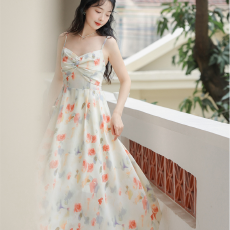 批发大码复古法式性感<b class='q'>连衣裙</b>女秋季海边度假风<b class='q'>吊带</b>裙胖MM遮肚显瘦裙子