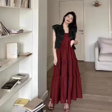 批发大码微胖度假风法式<b class='q'>吊带</b>裙梨形身材<b class='q'>连衣裙</b>女夏季胖MM遮肚显瘦裙子