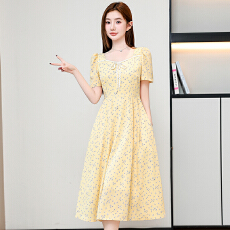 批发有口袋大码女装法式碎花短袖<b class='q'>连衣裙</b>2026新款女夏季胖mm收腰显瘦裙