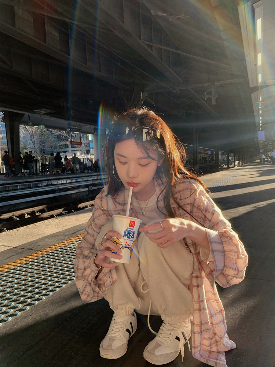 장 베이 베이 ibell 캐주얼 다용도 분말 그리드 리본 여성 셔츠 디자인 센스 루즈핏 슬림해 보이는 폴로 칼라 긴팔 맨위