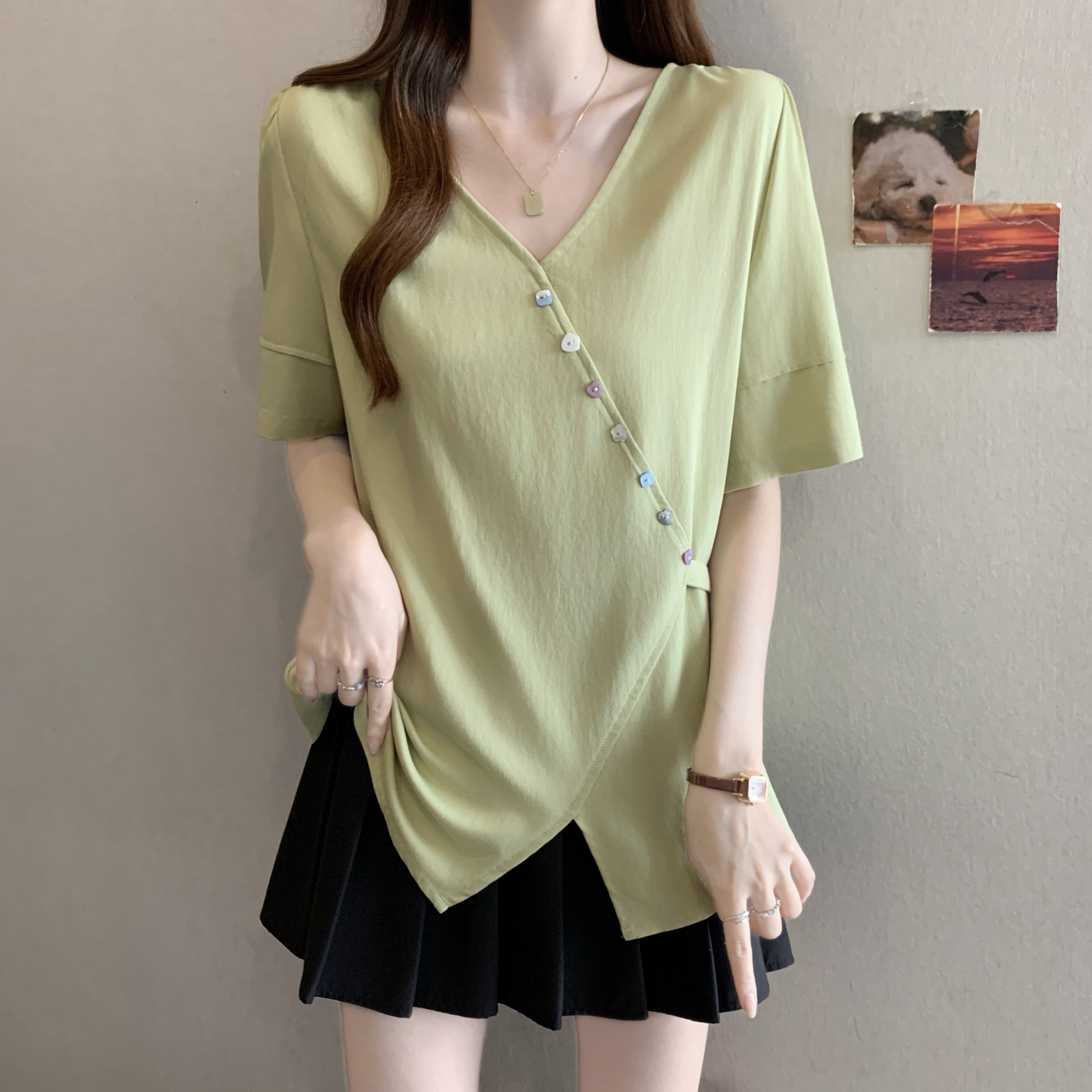 실사 빅 사이즈 새로운 디자인 센스 지방 mm 긍정적 인 어깨 패션 색상 버클 V넥 표지 배 슬림해 보이는 맨위 여성