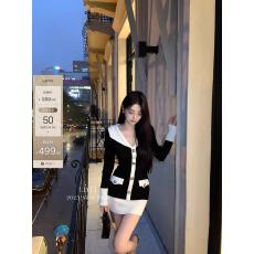 批发已出货 <b class='q'>黑白</b>协奏名媛气质撞色v领修身长袖针织<b class='q'>连衣裙</b>小众设计感