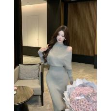 批发已出货 高贵的气质 克制的性感 复古港风<b class='q'>蝙蝠</b>袖针织<b class='q'>连衣裙</b>冬新款