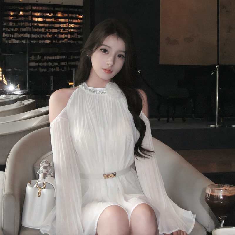 있음 선적 하얀 달빛 오프숄더 행침 목 쉬폰 드레스 플리츠 다이아몬드 세팅 허리 수축 여신 치마 포함 벨트 여름