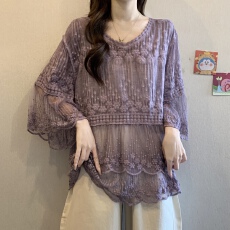 批发大码胖mm重工绣花蕾丝小衫女春季温柔优雅喇叭袖遮肉显瘦内搭上衣