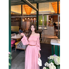 批发实拍~赵露思<b class='q'>同款</b> <b class='q'>连衣裙</b>女夏法式一字肩高级感抹胸绝美明星粉长裙