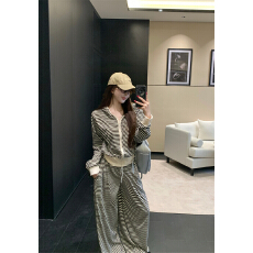 批发实拍～秋冬 慵懒风休闲运动<b class='q'>套装</b>女高级感宽松条纹连帽卫衣阔腿裤