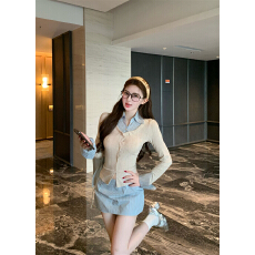 批发实拍~秋冬 新款假两件衬衫上衣<b class='q'>女</b>搭配条纹半身<b class='q'>裙裤</b>一整套韩系穿搭