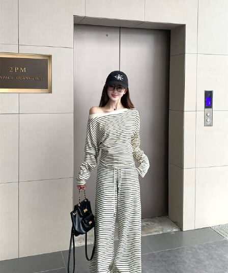 실사 이른 가을 비스듬한 어깨 긴팔 허리 수축 흑백 줄무늬 맨위 고급 빗질된 면 긴 바지 느긋한 세트