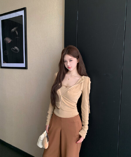 실사 이른 가을 닦아내 라. 가슴 안쪽 가져 가라. 조끼 지퍼 후드 재킷 공기 바지 캐주얼 바지 세 조각 여성 세트