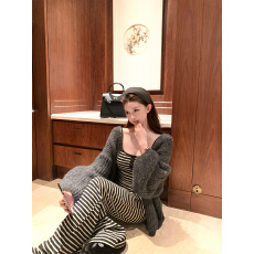 批发实拍～秋冬纯欲慵懒<b class='q'>条纹</b>吊带高腰垂感宽松显瘦休闲<b class='q'>裤</b>毛衣针织外套