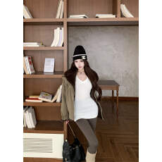 批发实拍～秋冬 超大毛领皮草加厚外套女+修身磨毛打底+鲨鱼<b class='q'>紧身</b>长裤