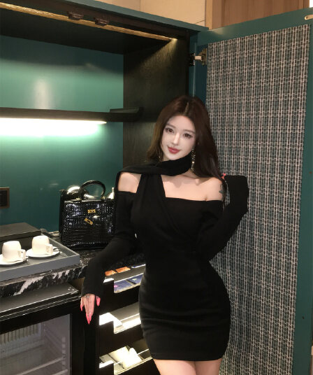 실사 가을 겨울 오프숄더 행침 목 긴팔 허리 수축 드레스 프랑스식 몸매 가꾸기 슬림해 보이는 만나는 타이트 스커트 여성