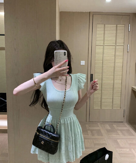 실사 새로운 박하 남자 웨이브 작은 날다 소매 품격 연령 감소 허리 수축 슬림해 보이는 니트 여성 드레스 3 색