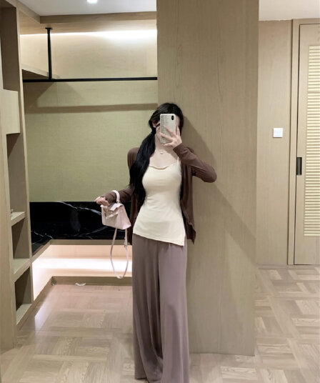 실사 이른 가을 새로운 느긋한 캐주얼 우유 실크 터치 레트로 몸매 가꾸기 자외선 차단 슬립 긴 바지 세 조각 여성 세트