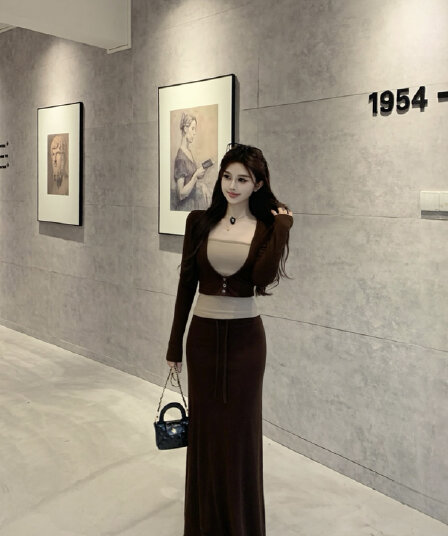 실사 이른 가을 새로운 스택 세트 그룹 세련된 커브 오픈 가디건 나만의 것을 가져와 라. 가슴 패드 슬립 반 스커트 세 조각 여성 세트