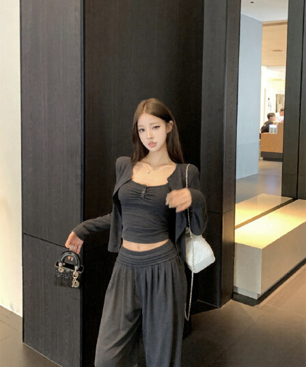 실사 가을 한 부서 핫걸 3종 세트 주름 슬립 쇼트 스타일 오픈 가디건 도루 센스 와이드 레그 팬츠 세트 여성