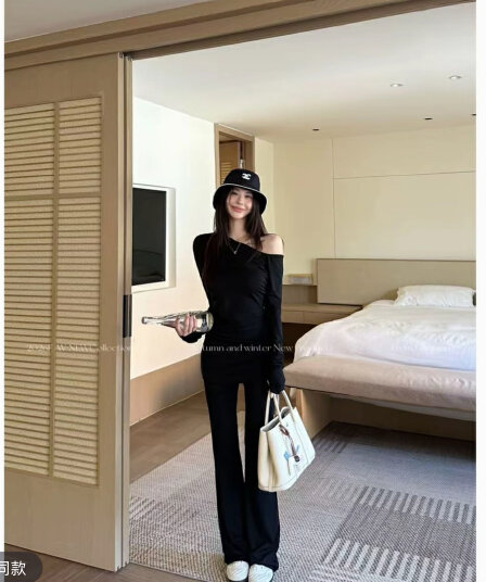 린 천 입력 자기 접촉 느긋한 새로운 품격 슬림해 보이는 고급 블루 좋은 모달 비스듬한 어깨 패션 세트 여성