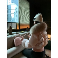 批发OYFF 10/20 20点 莓果千层90白鸭绒貉子毛毛领羽绒服<b class='q'>冬</b>季连帽外套
