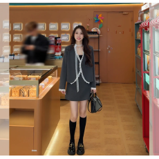 批发壹壹小众拼接设计时尚轻千金风西装半裙套装<b class='q'>蕾丝</b>飘带