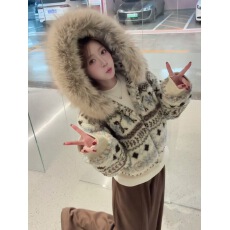 批发栗子费尔岛复古撞色～90白鸭绒～超大毛领保暖加绒加厚百搭外套