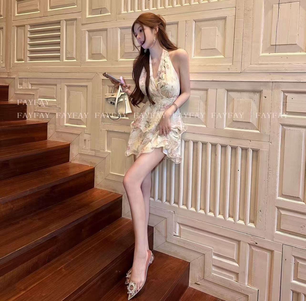 fay 여름 프롤로그 요정 휴가 바람 이중층 프릴 꽃무늬 행침 목 드레스