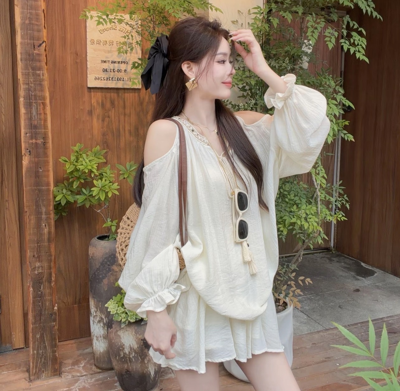 샤오 크릭 의류 한 부서 오프숄더 품격 루즈핏 느긋한 긴팔 슬림해 보이는 셔츠 치마바지 패션 세트