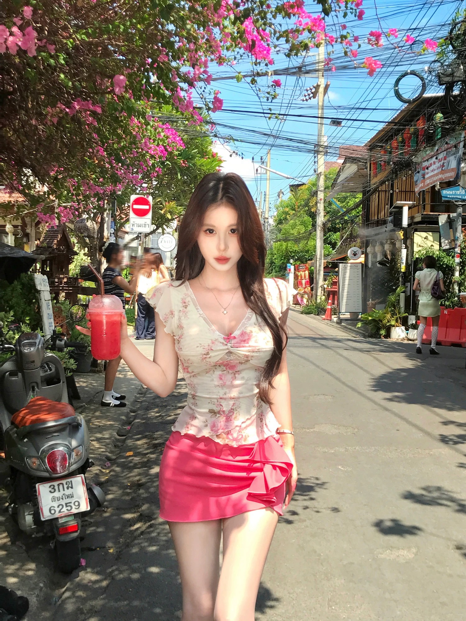 mejiu 꿀 나인 얕은 쇼어 책 제인 달콤한 매운맛 섹시함 꽃무늬 레이스 V넥 맨위 여성 여름 달콤함 순수한 욕망 반팔