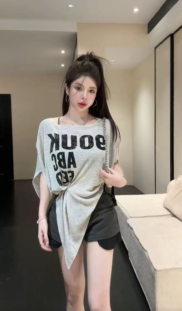 huihui 여름 새로운 느긋한 바람 알파벳 프린트 비스듬한 어깨 슬림해 보이는 반팔 티셔츠 여성 셔츠