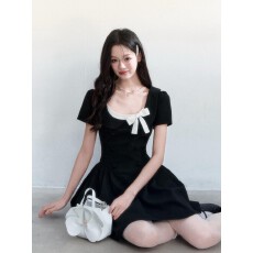 批发黑白礼赞蝴蝶结拼接<b class='q'>网纱</b>无袖连衣裙女气质撞色生日蓬蓬裙