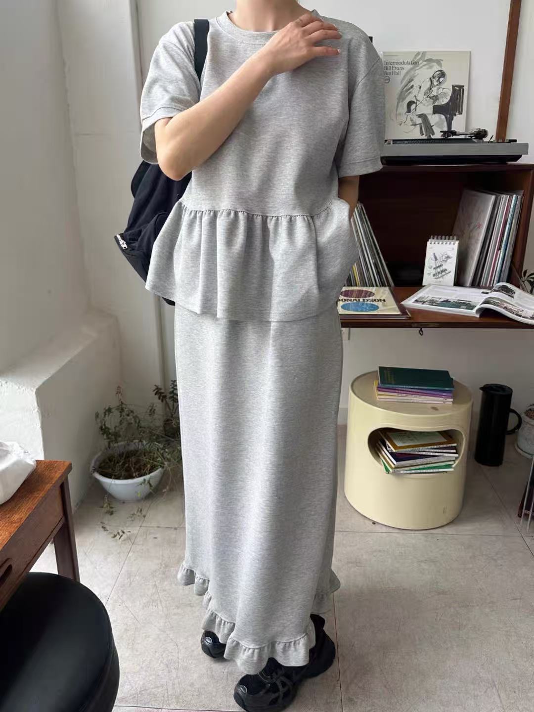 일본식 작은 대중 다용도 프릴 반팔 티셔츠 하이웨이스트 패치워크 프릴 반신 치마 세트 2026