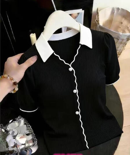 오스트리아 라이 할인점 정리 배색 측면 폴로 칼라 긍정적 인 어깨 반팔 니트 스웨터 여성 여름 품격 캐주얼 슬림해 보이는 맨위
